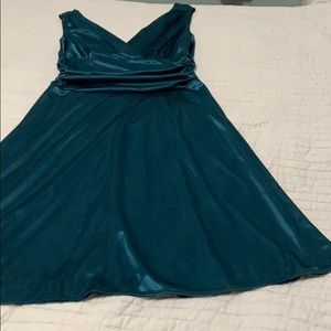 NWOT Stunning Turquoise Ronni Nicole Gown